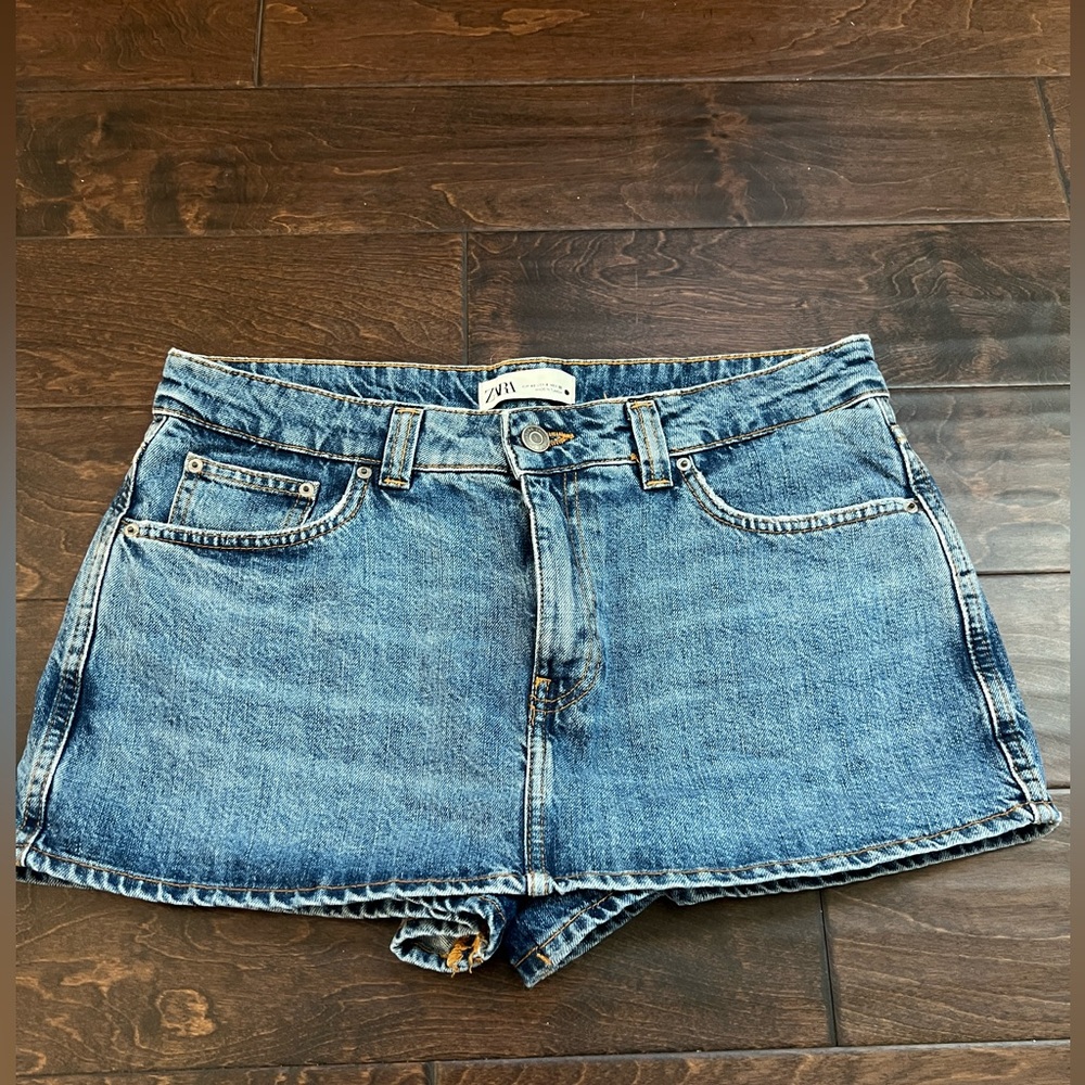 Zara Skort